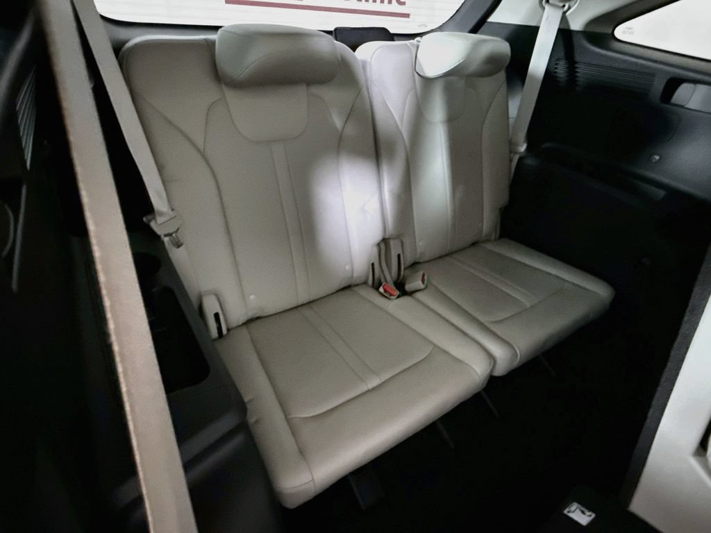 Used 2023 Kia Sorento S AWD/4WD image 30