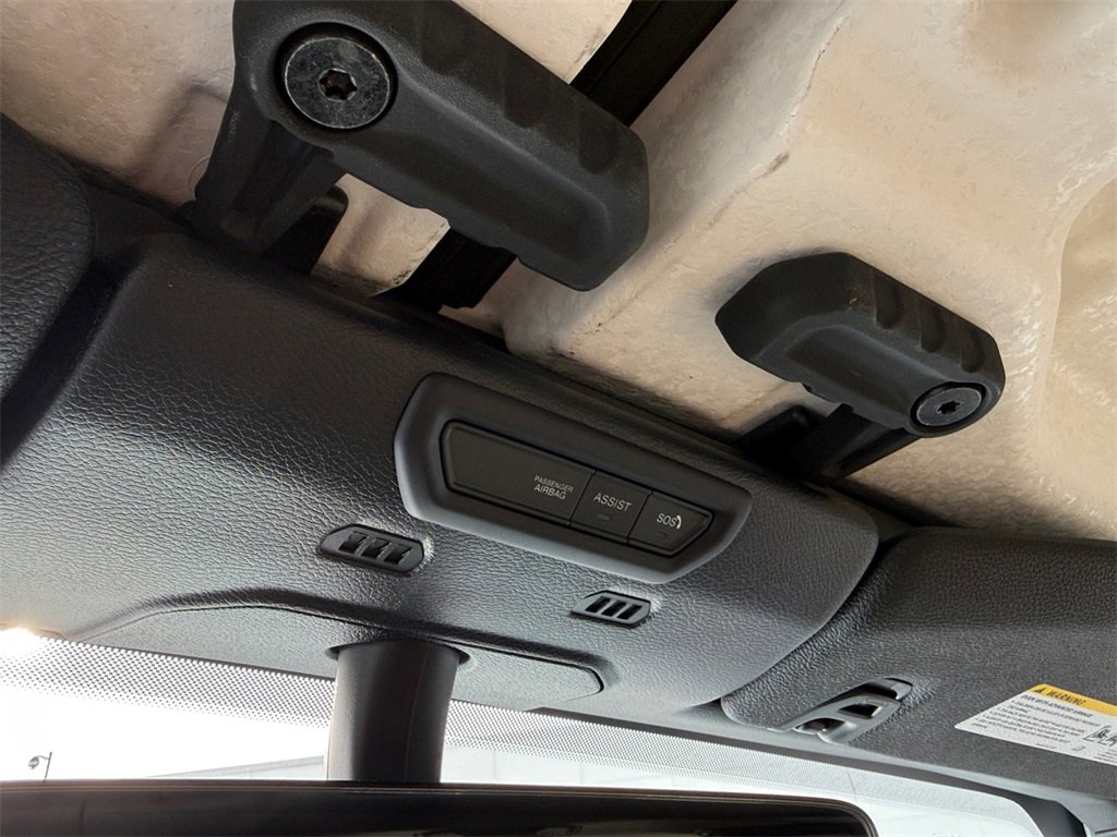 Used 2019 Jeep Wrangler Unlimited Sahara image 31