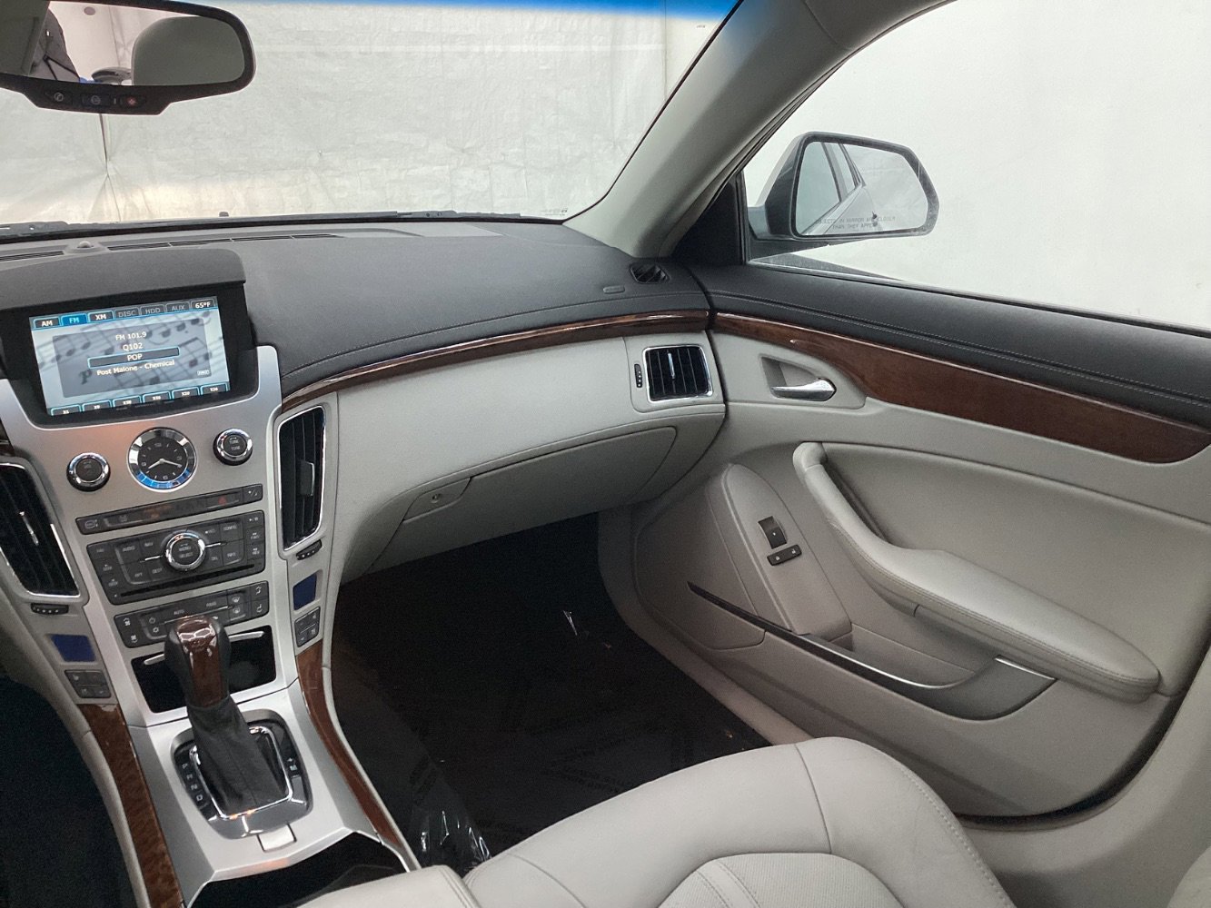 Used 2011 Cadillac CTS Premium image 27