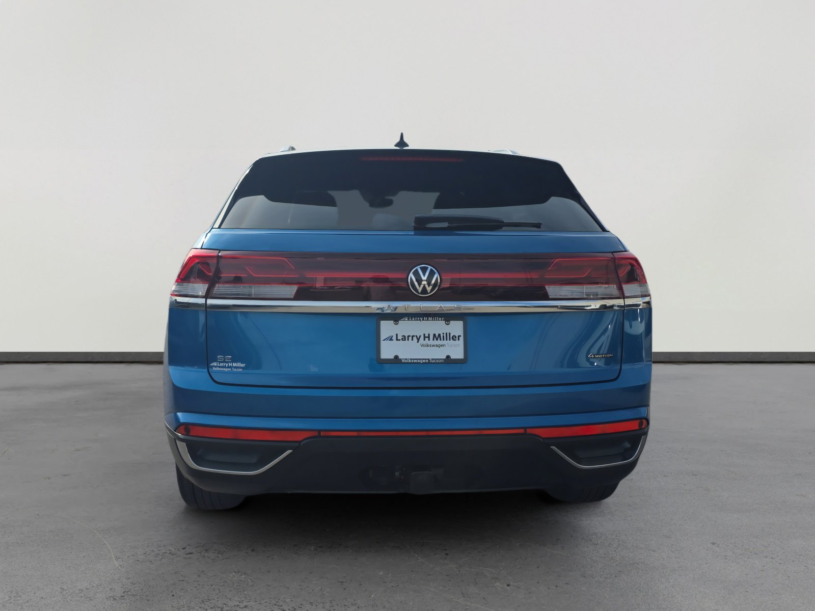 Certified 2024 Volkswagen Atlas Cross Sport SE image 4