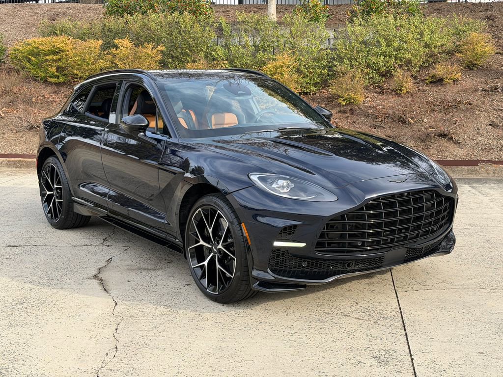 New 2026 Aston Martin DBX 707 video 1