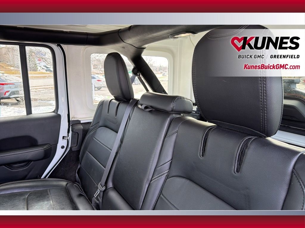 Used 2021 Jeep Wrangler Unlimited Sahara w/ Cold Weather Group image 30