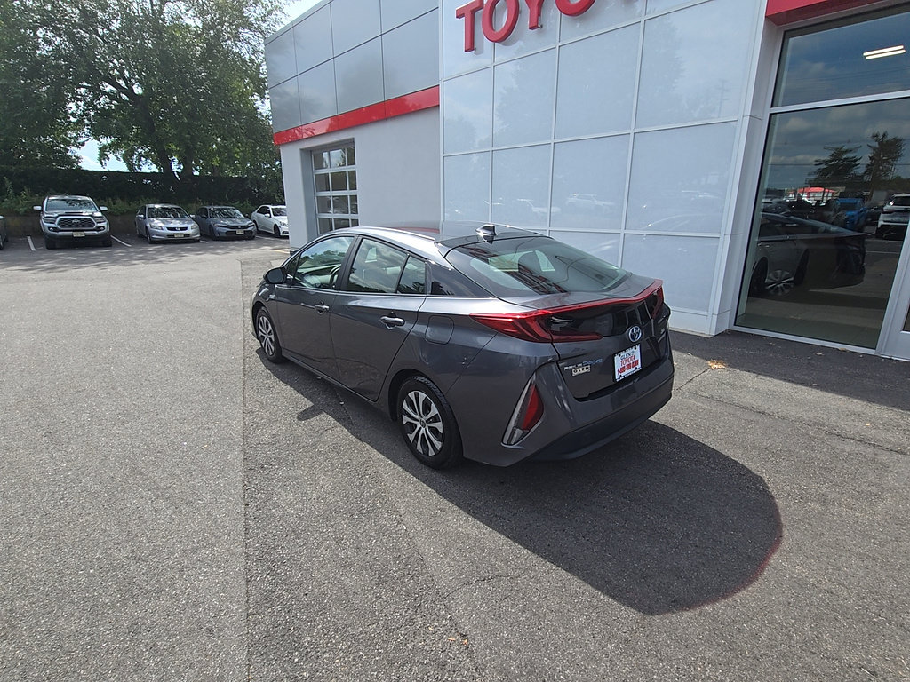 Certified 2021 Toyota Prius Prime XLE FWD image 7