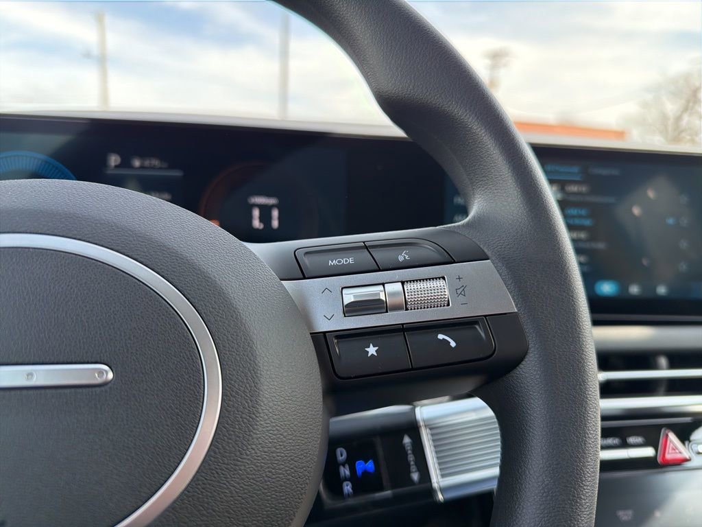 New 2026 Hyundai Tucson Blue SE image 34