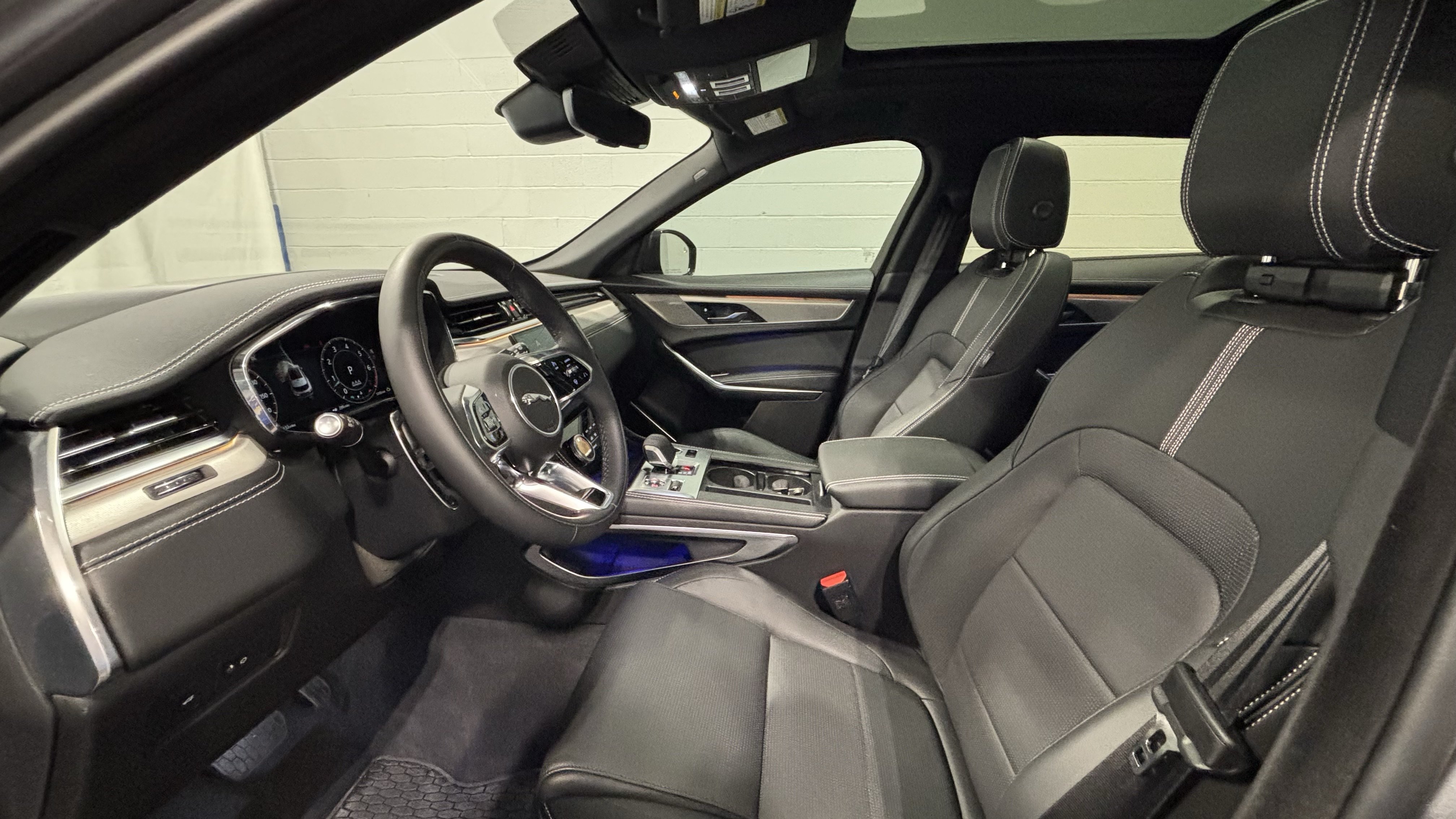 New 2026 Jaguar F-PACE R-Dynamic S AWD/4WD image 17