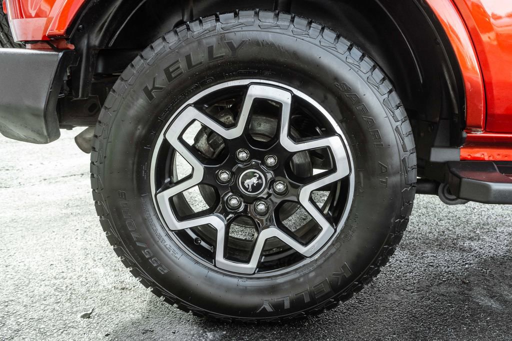Used 2023 Ford Bronco Outer Banks image 33