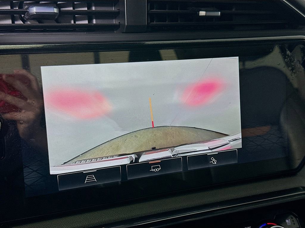 Used 2022 GMC Sierra 1500 AT4 w/ AT4 Preferred Package image 10