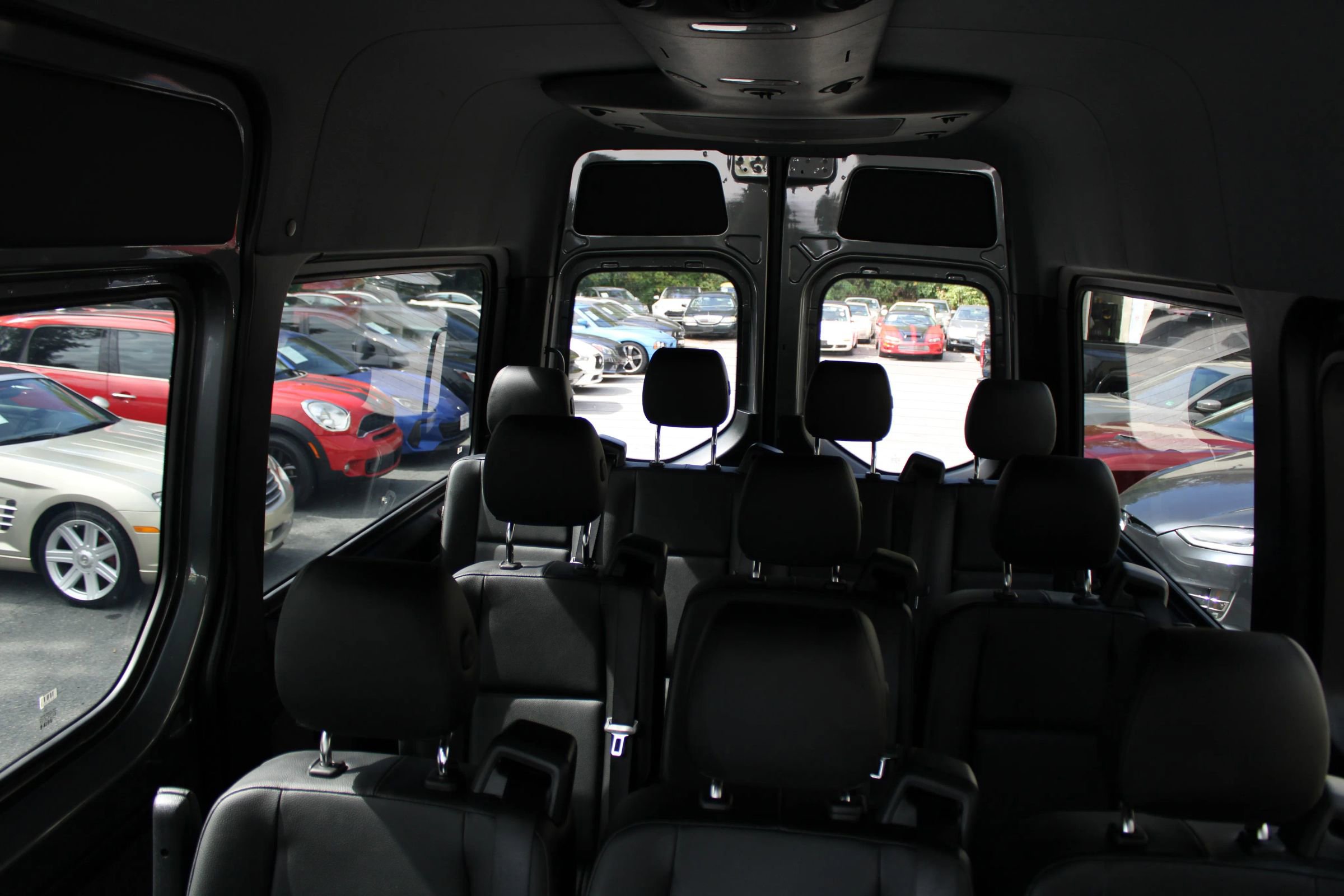 Used 2024 Mercedes-Benz Sprinter 2500 image 37