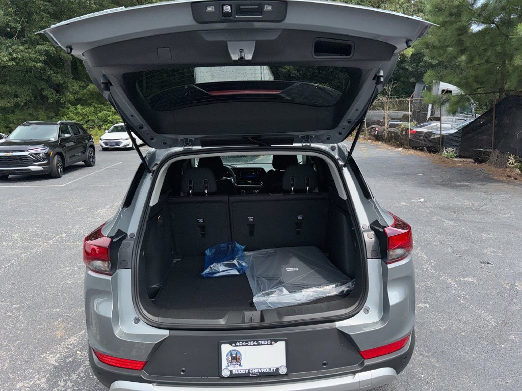 New 2026 Chevrolet TrailBlazer LT w/ LT Cold Weather Package FWD image 35