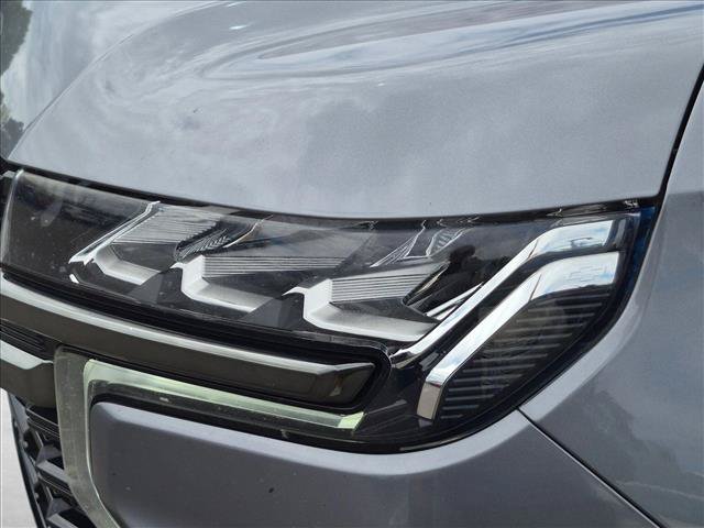 Used 2022 Chevrolet Suburban Z71 w/ Z71 Off-Road Package AWD/4WD image 9