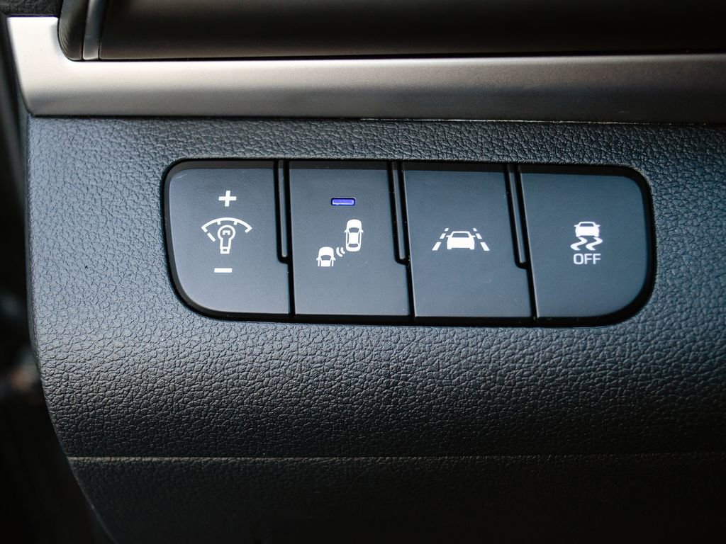 Used 2020 Hyundai Elantra Value Edition w/ Cargo Package (C1) image 23