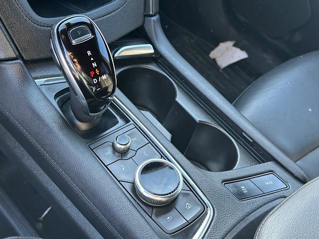 Used 2022 Cadillac XT6 Sport w/ Technology Package image 29