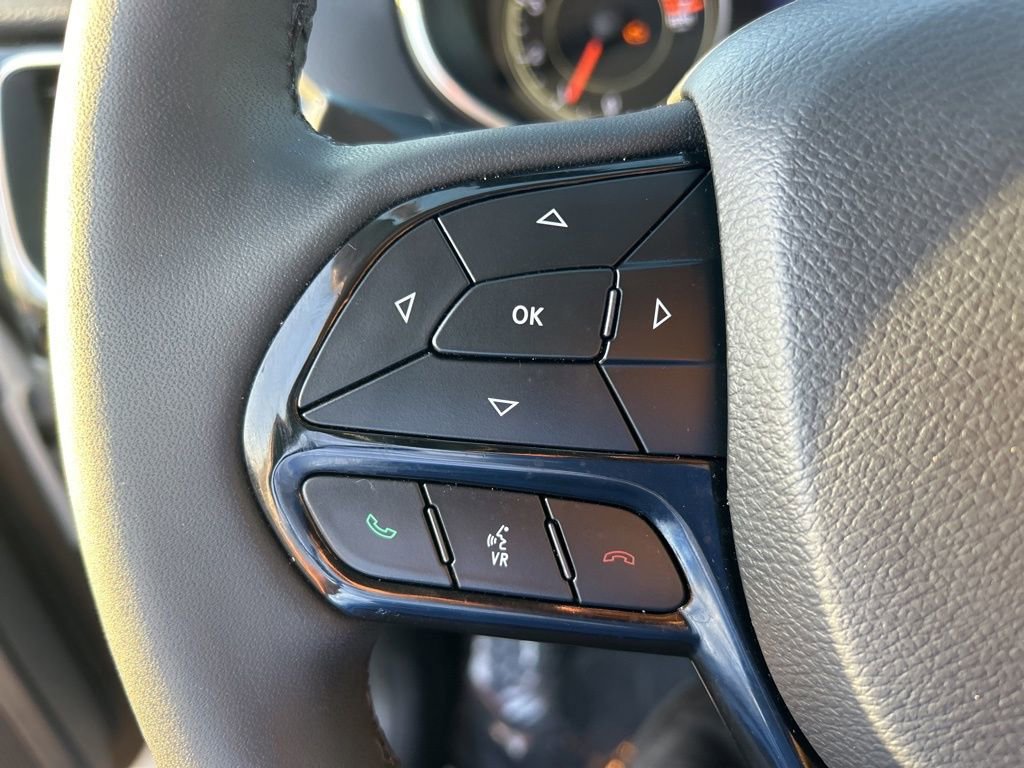 Used 2023 Jeep Cherokee Altitude Lux image 46