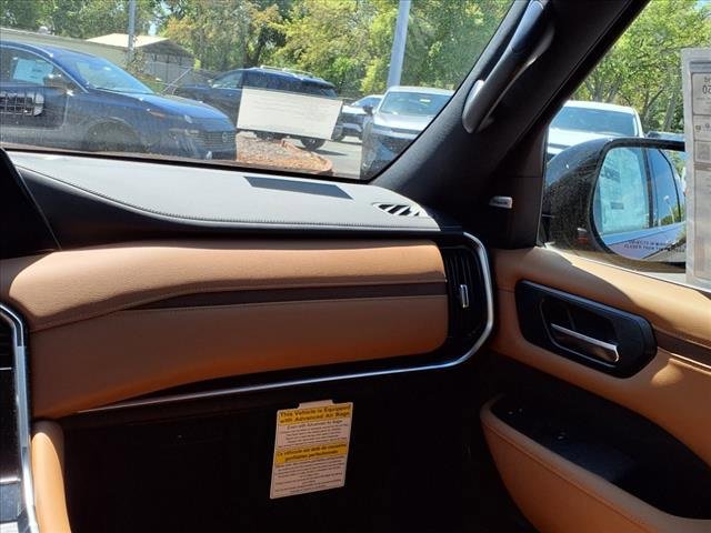 New 2025 Nissan Armada Platinum Reserve image 19