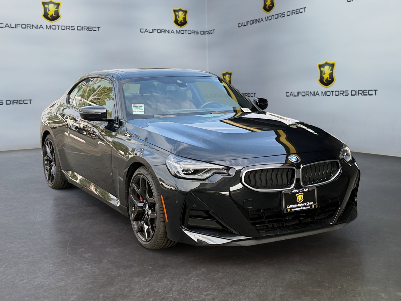 Used 2025 BMW 230i Coupe w/ M Sport Package image 7