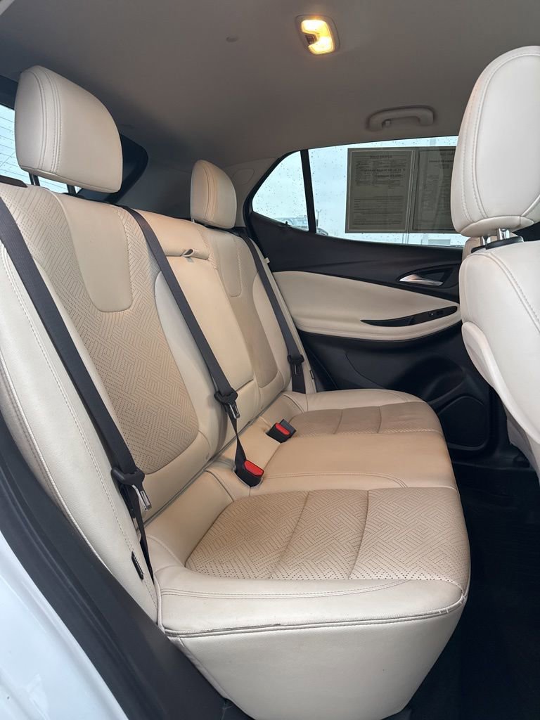 Used 2020 Buick Encore GX Essence image 27