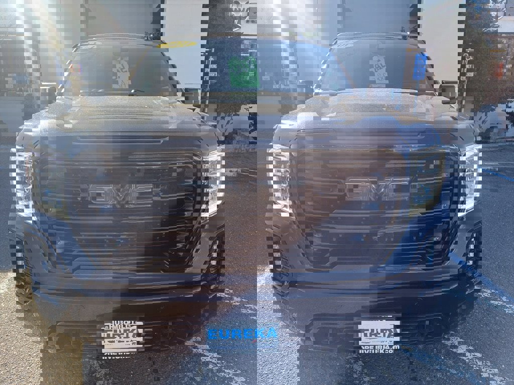 Used 2021 GMC Sierra 1500 AT4 w/ Technology Package image 29