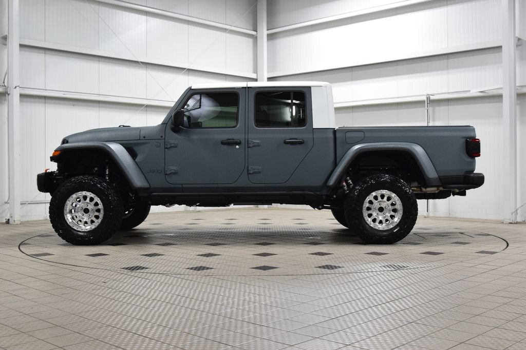 Used 2026 Jeep Gladiator Mojave AWD/4WD image 4