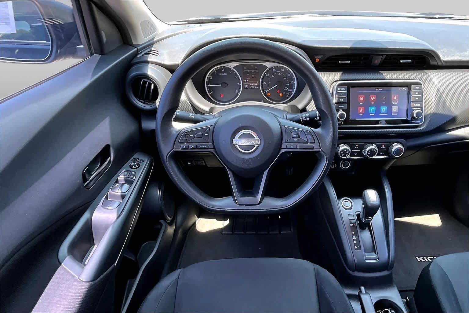 Used 2024 Nissan Kicks S FWD image 6