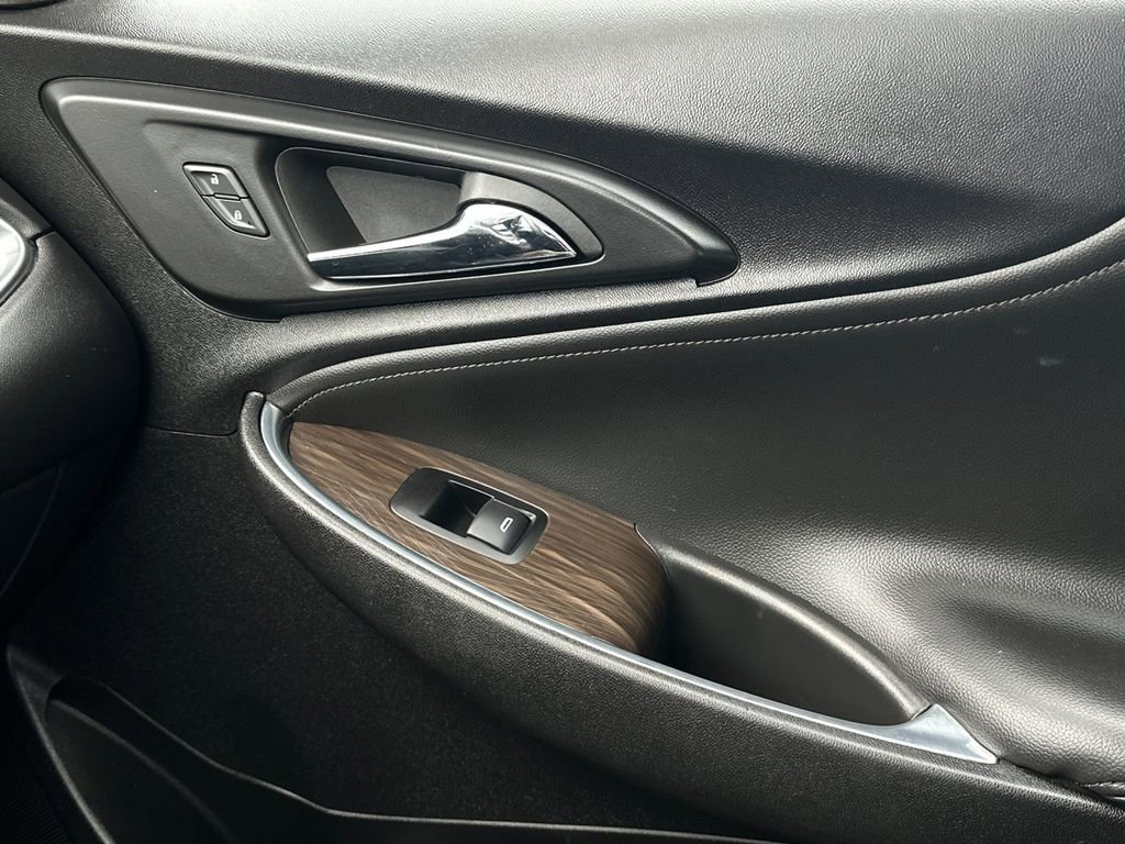 Used 2024 Chevrolet Malibu LT image 18