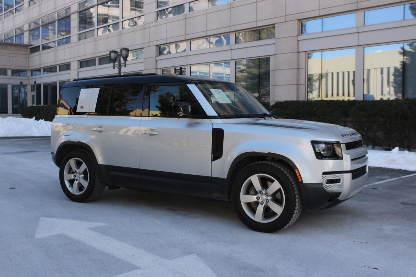 Used 2020 Land Rover Defender 110 First Edition AWD/4WD image 2