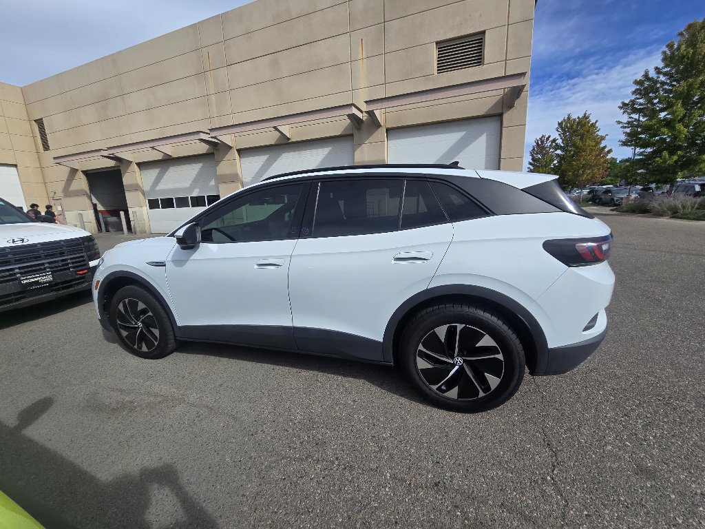 Used 2022 Volkswagen ID.4 Pro AWD/4WD image 2