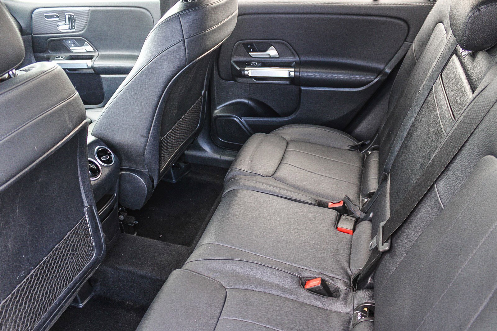 Used 2021 Mercedes-Benz GLB 250 GLB 250 image 19