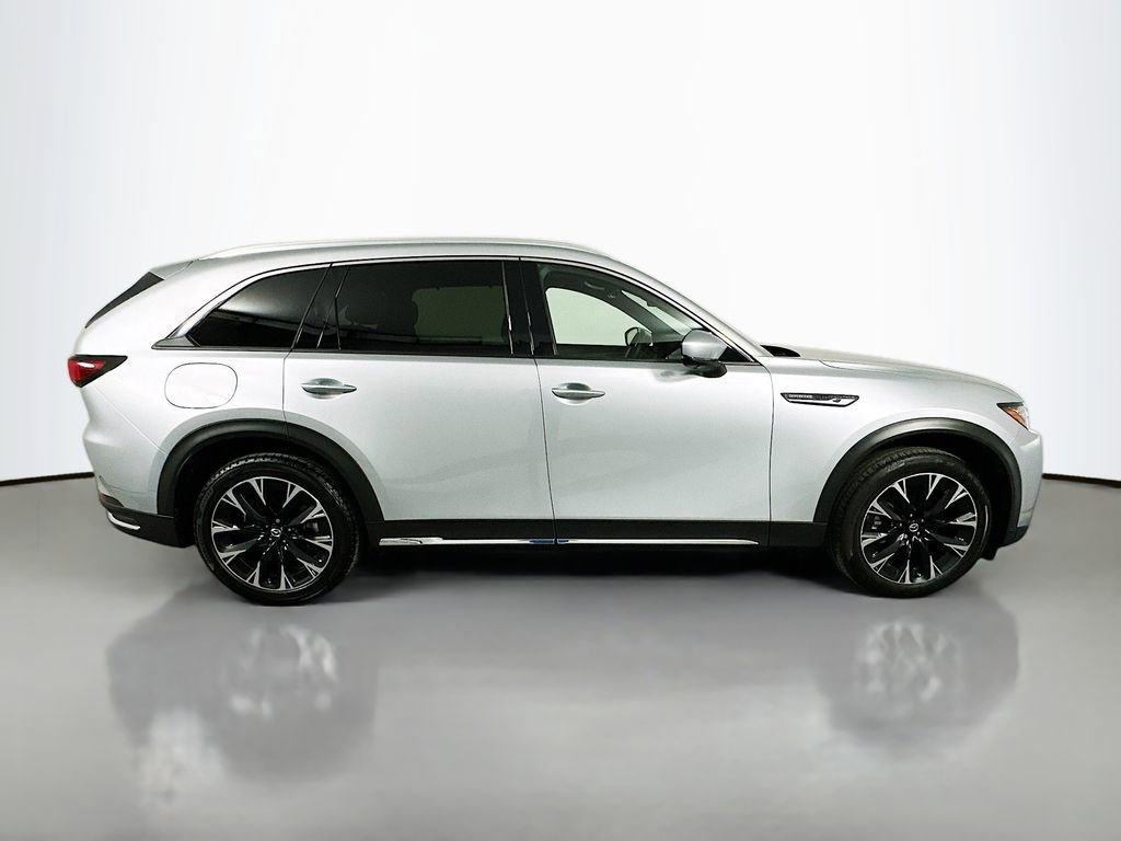 Used 2025 MAZDA CX-90 Plug-In Hybrid w/ Premium Plus image 4