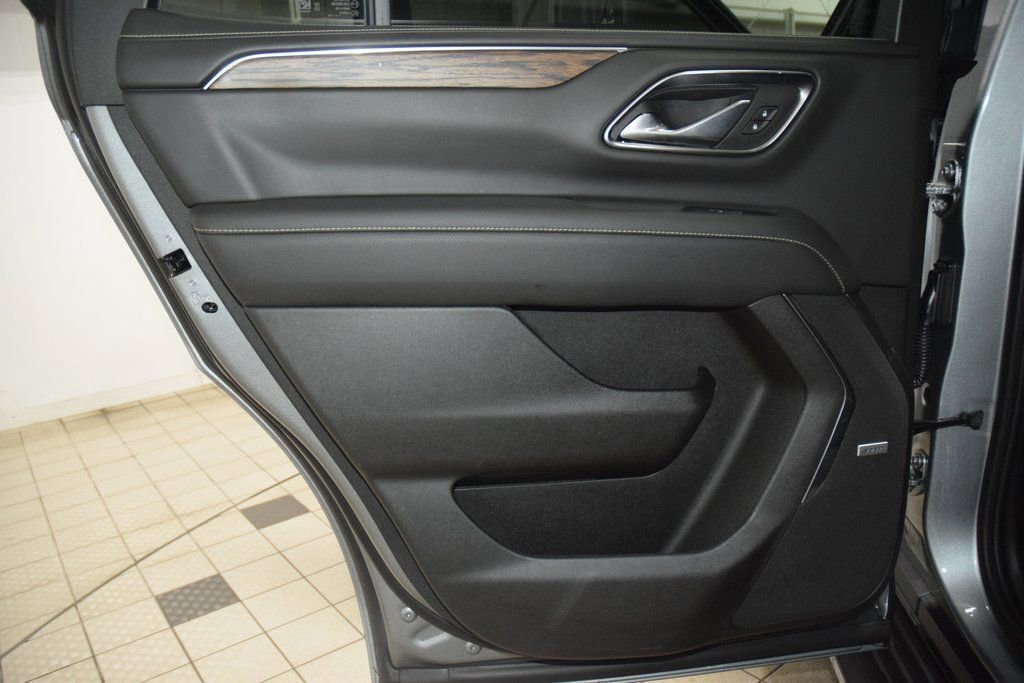 Used 2023 Chevrolet Tahoe Premier image 41