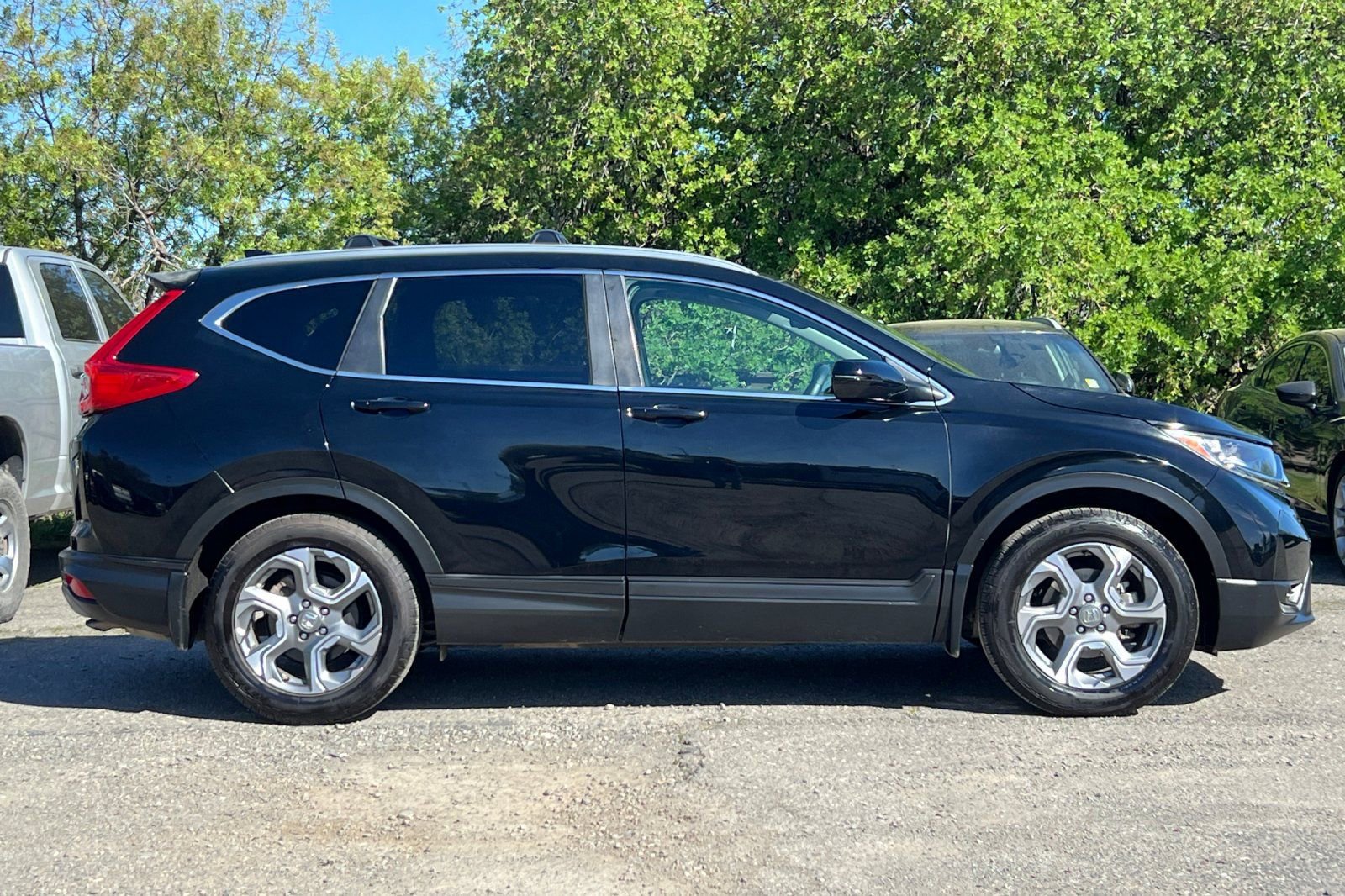 Used 2017 Honda CR-V EX-L image 3
