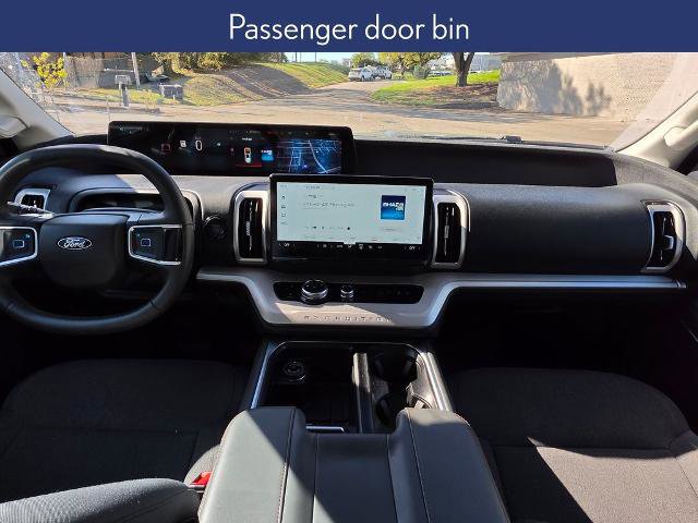 Certified 2025 Ford Expedition Active image 9