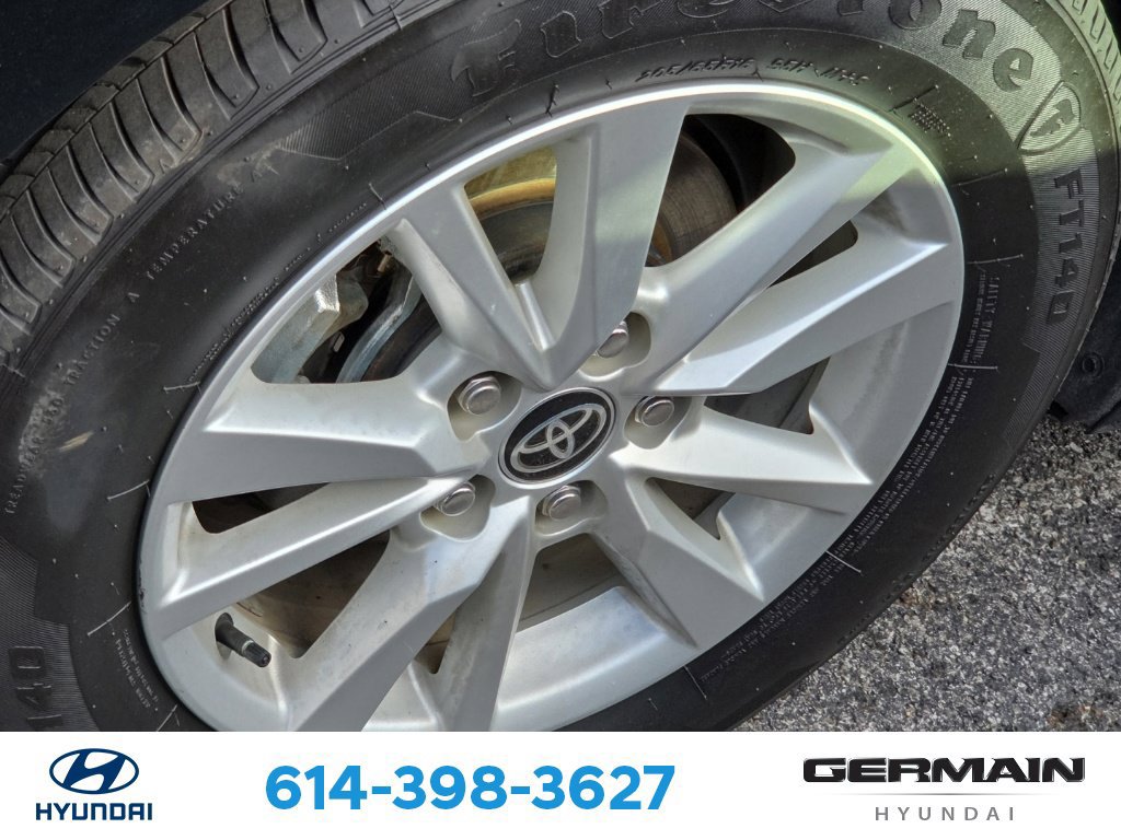 Used 2025 Toyota Camry LE FWD image 12
