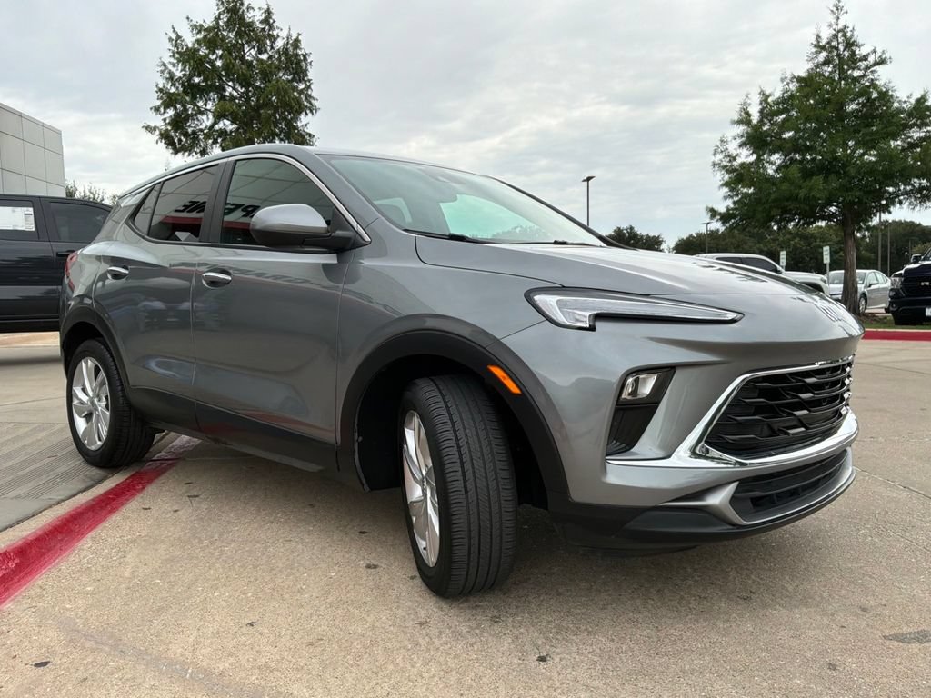 Used 2025 Buick Encore GX Preferred FWD image 4