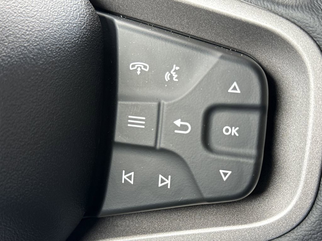 New 2025 Ford Bronco Badlands image 32