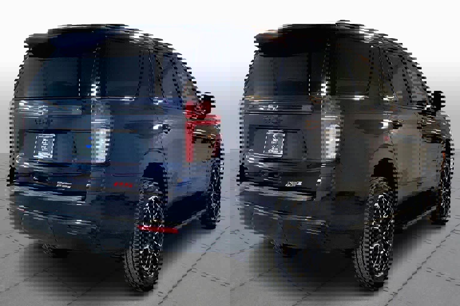 Used 2021 Chevrolet Tahoe RST w/ Luxury Package image 13