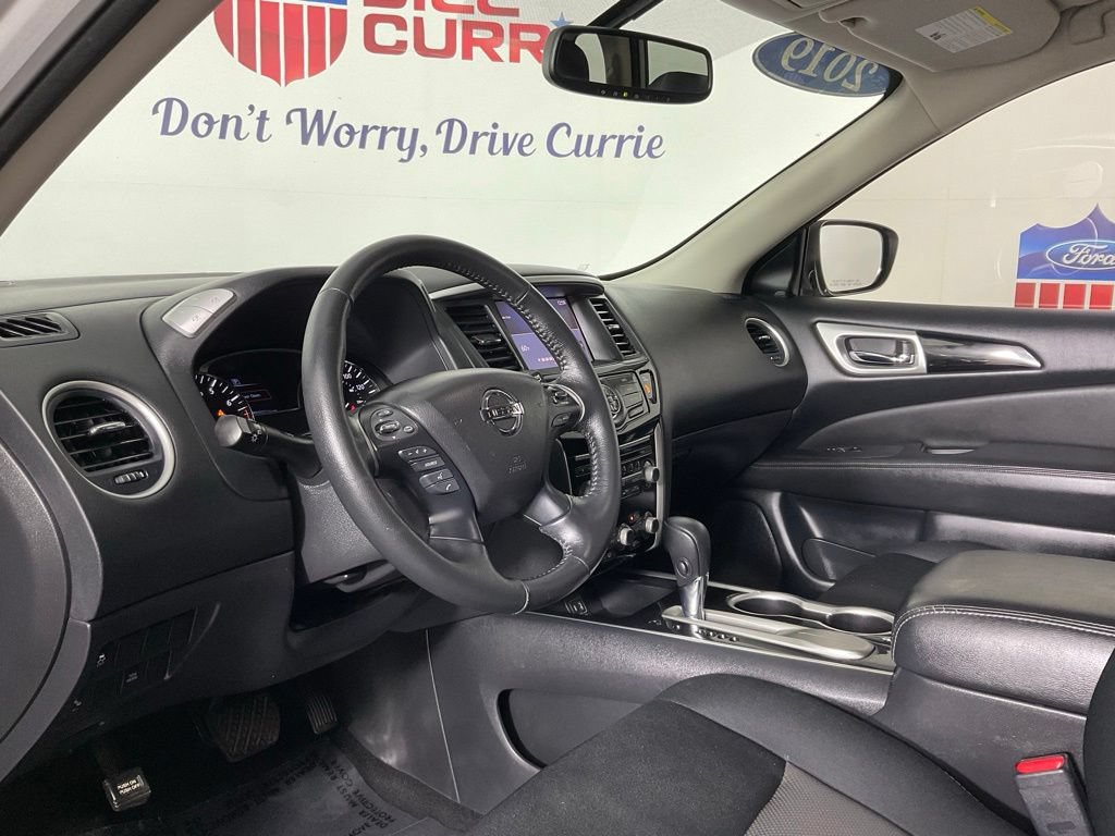 Used 2019 Nissan Pathfinder SV FWD image 13