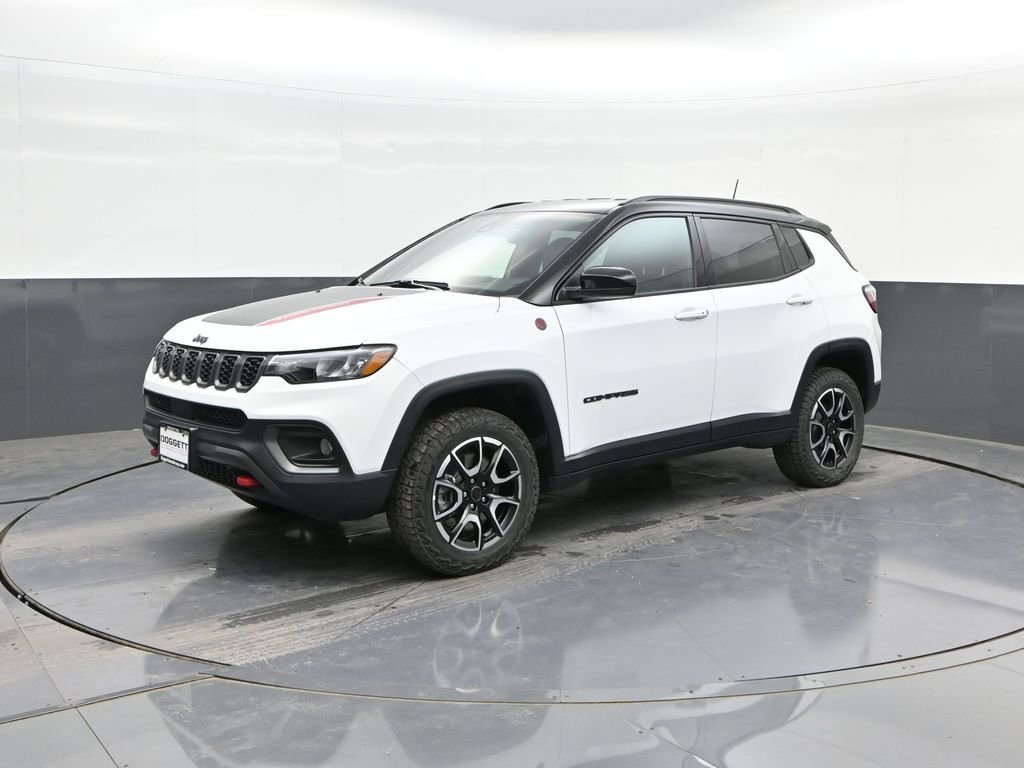 Used 2025 Jeep Compass Trailhawk AWD/4WD image 1