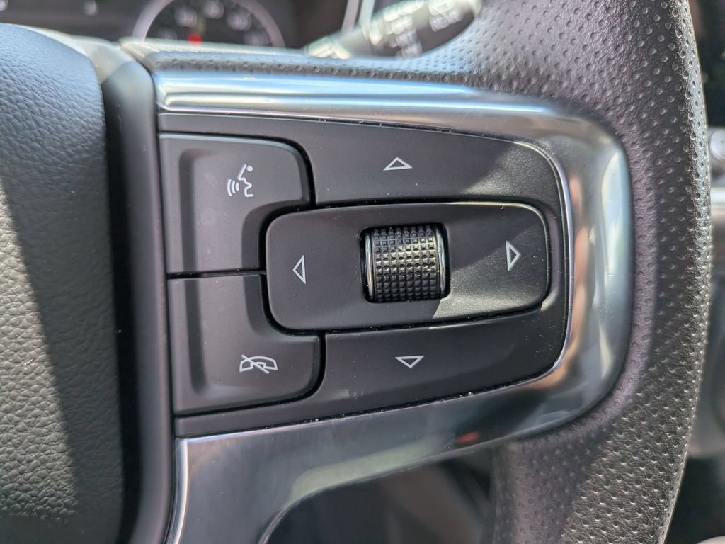 Used 2025 Chevrolet Blazer LT FWD image 21