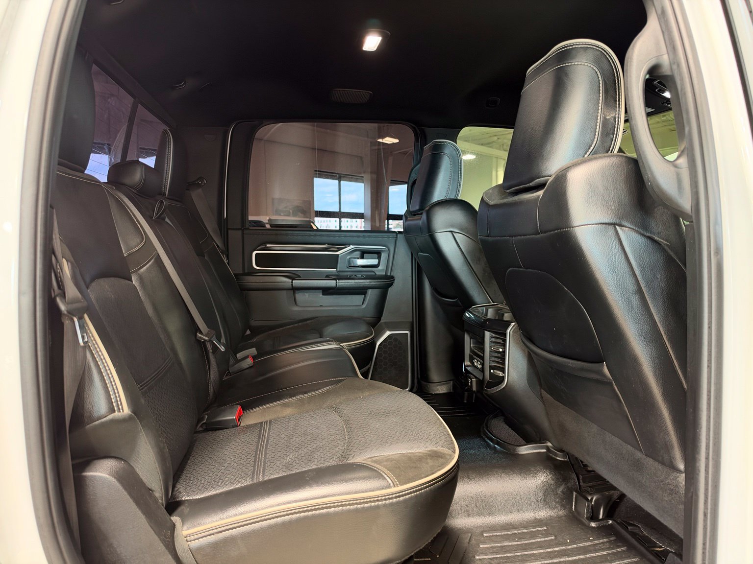 Used 2022 RAM 2500 Laramie w/ Night Edition AWD/4WD image 43