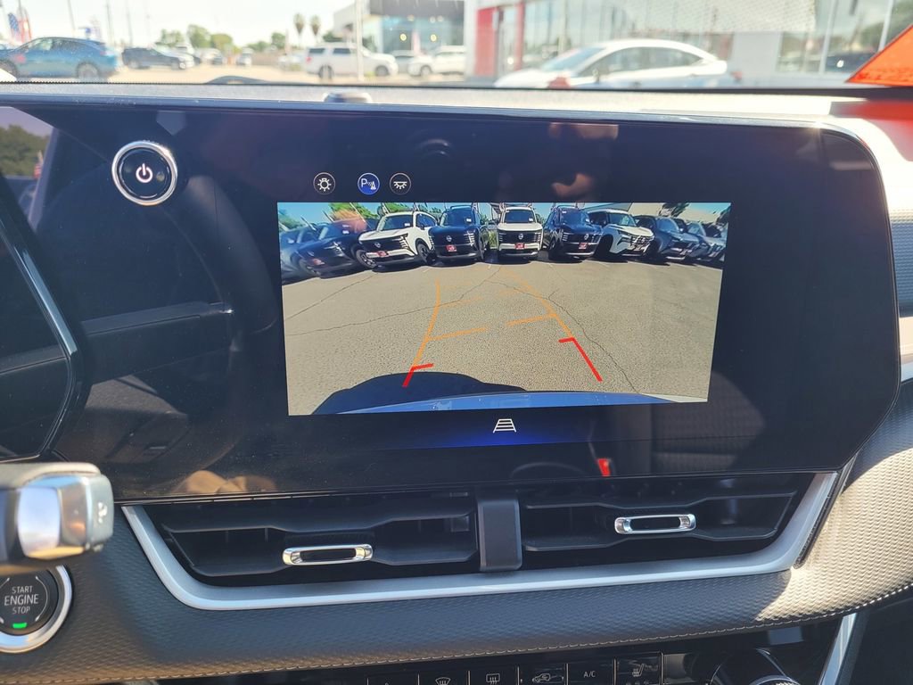 Used 2025 Chevrolet Equinox LT FWD image 19