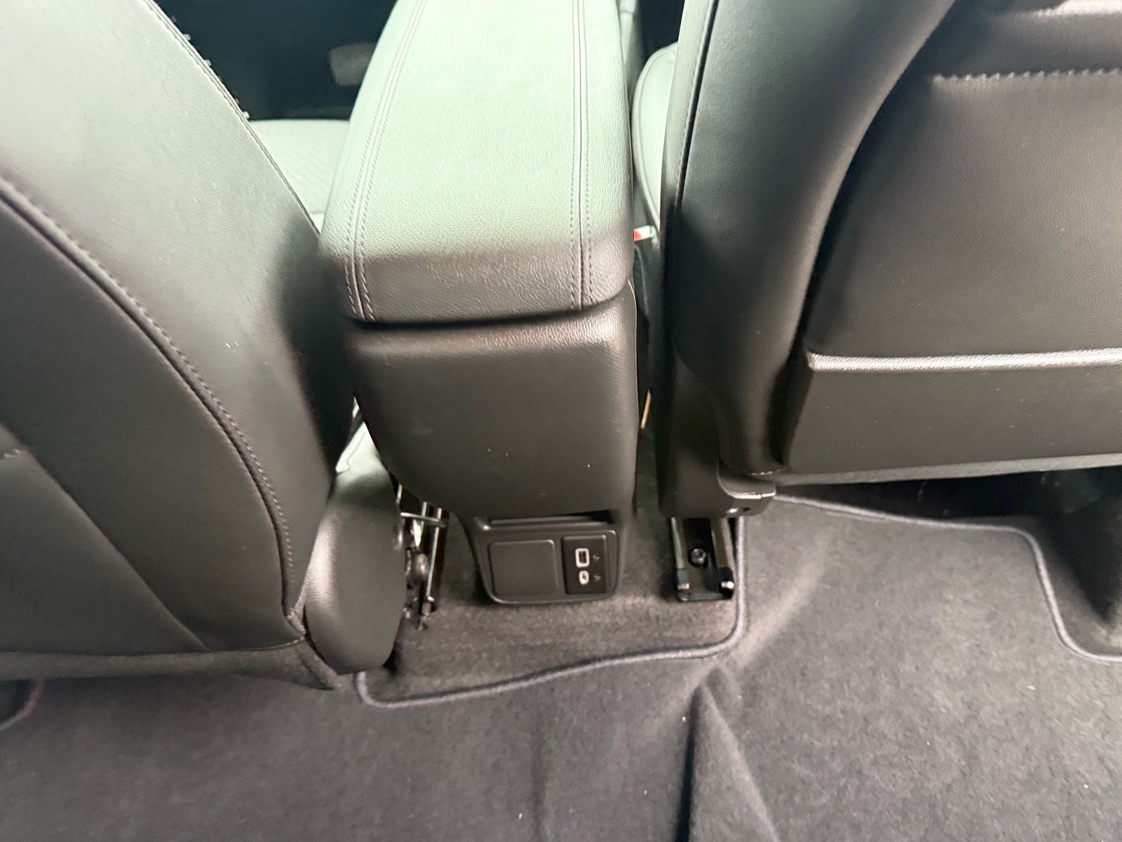 Used 2022 Buick Encore GX Select image 14