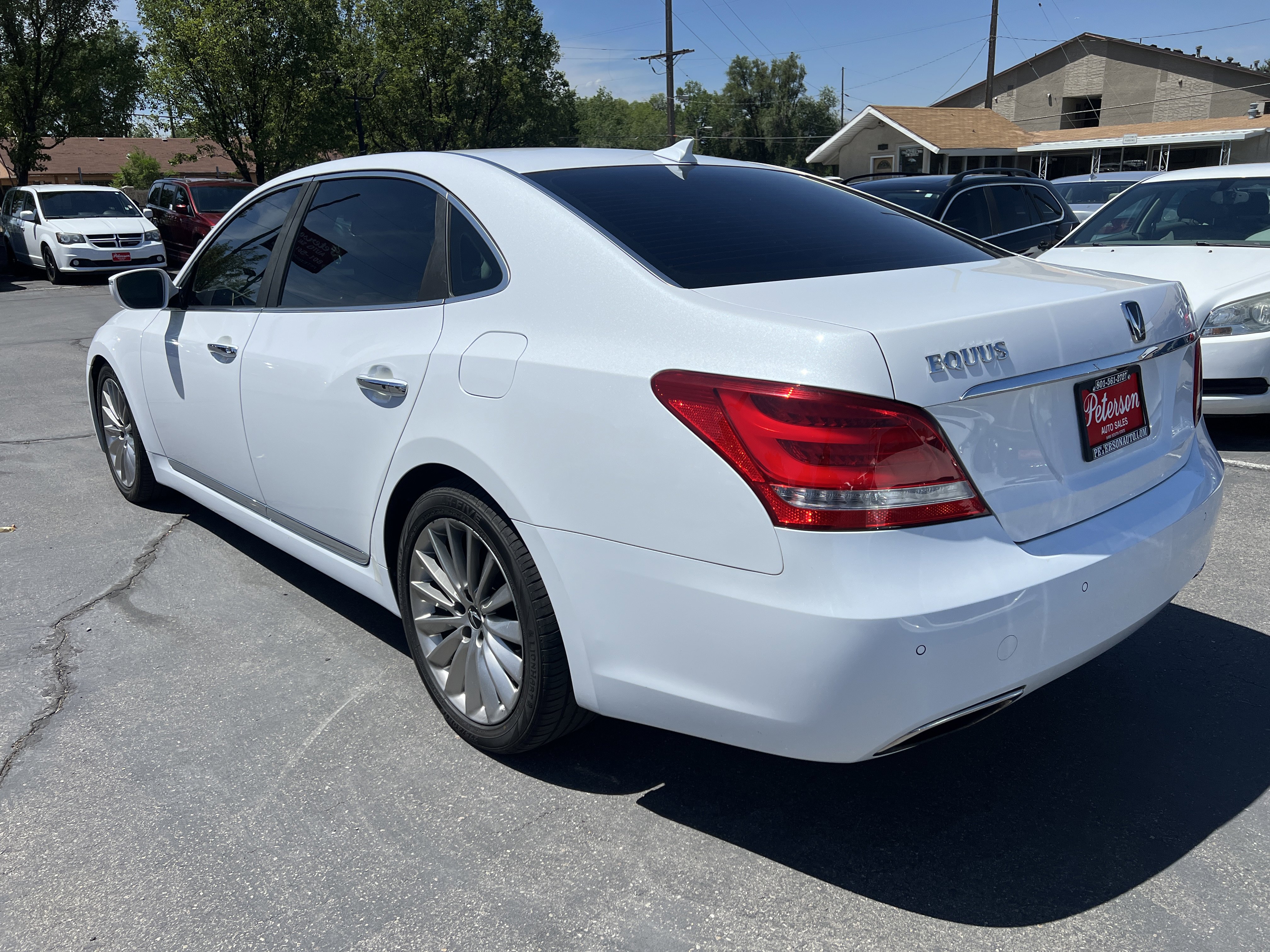 Used 2016 Hyundai Equus Signature RWD image 6