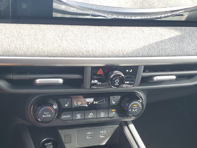New 2027 Nissan Kicks SV AWD/4WD image 31