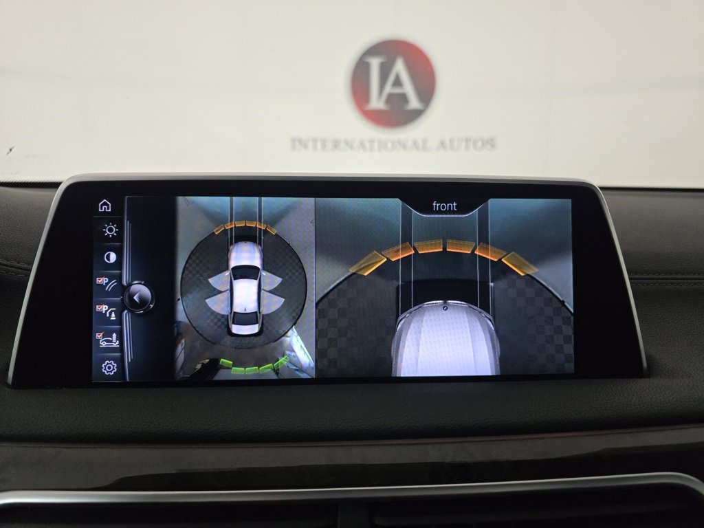 Used 2016 BMW 750i xDrive image 29