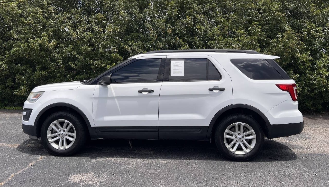 Used 2017 Ford Explorer 4WD image 4