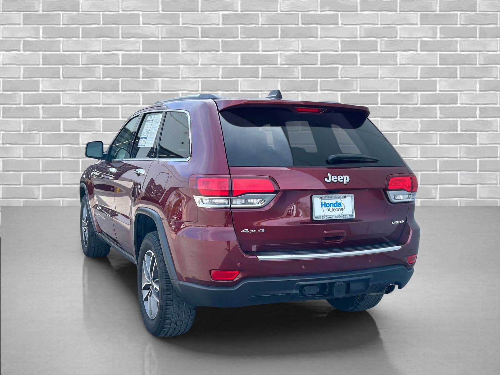 Used 2021 Jeep Grand Cherokee Limited w/ Trailer Tow Group IV AWD/4WD image 3