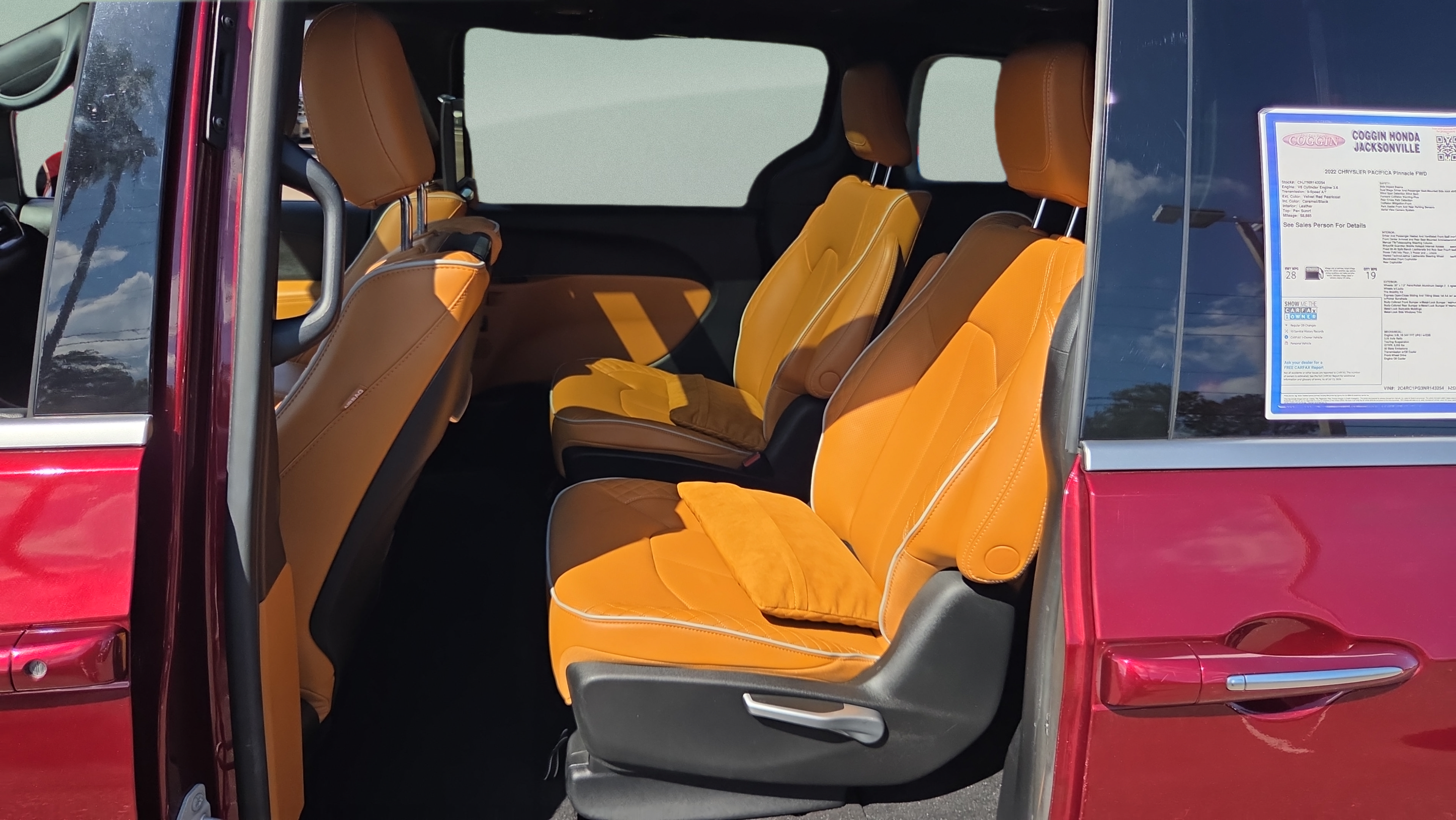 Used 2022 Chrysler Pacifica Pinnacle FWD image 13