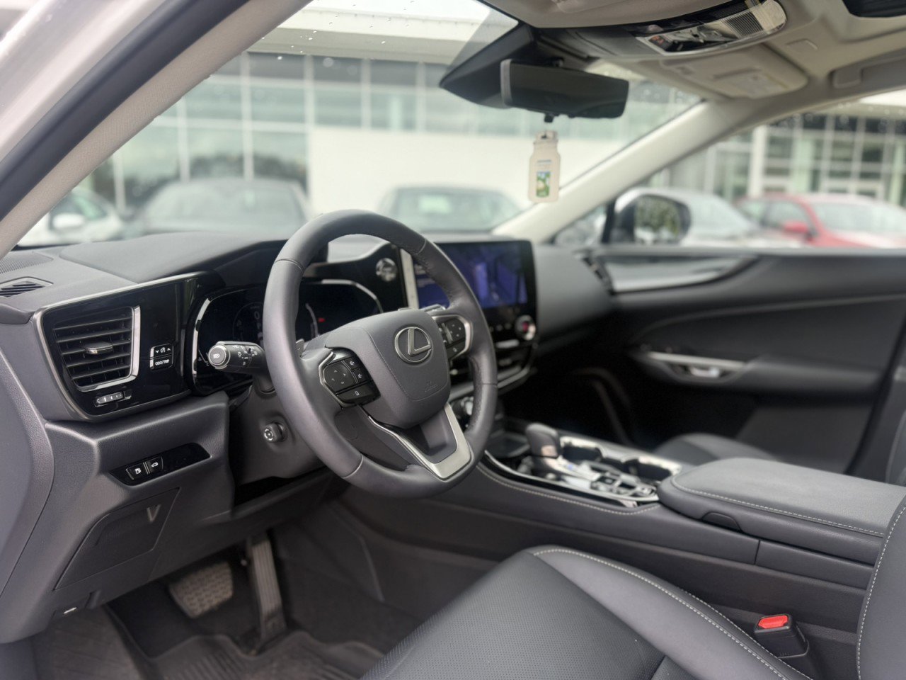 Used 2023 Lexus NX 350h AWD image 12