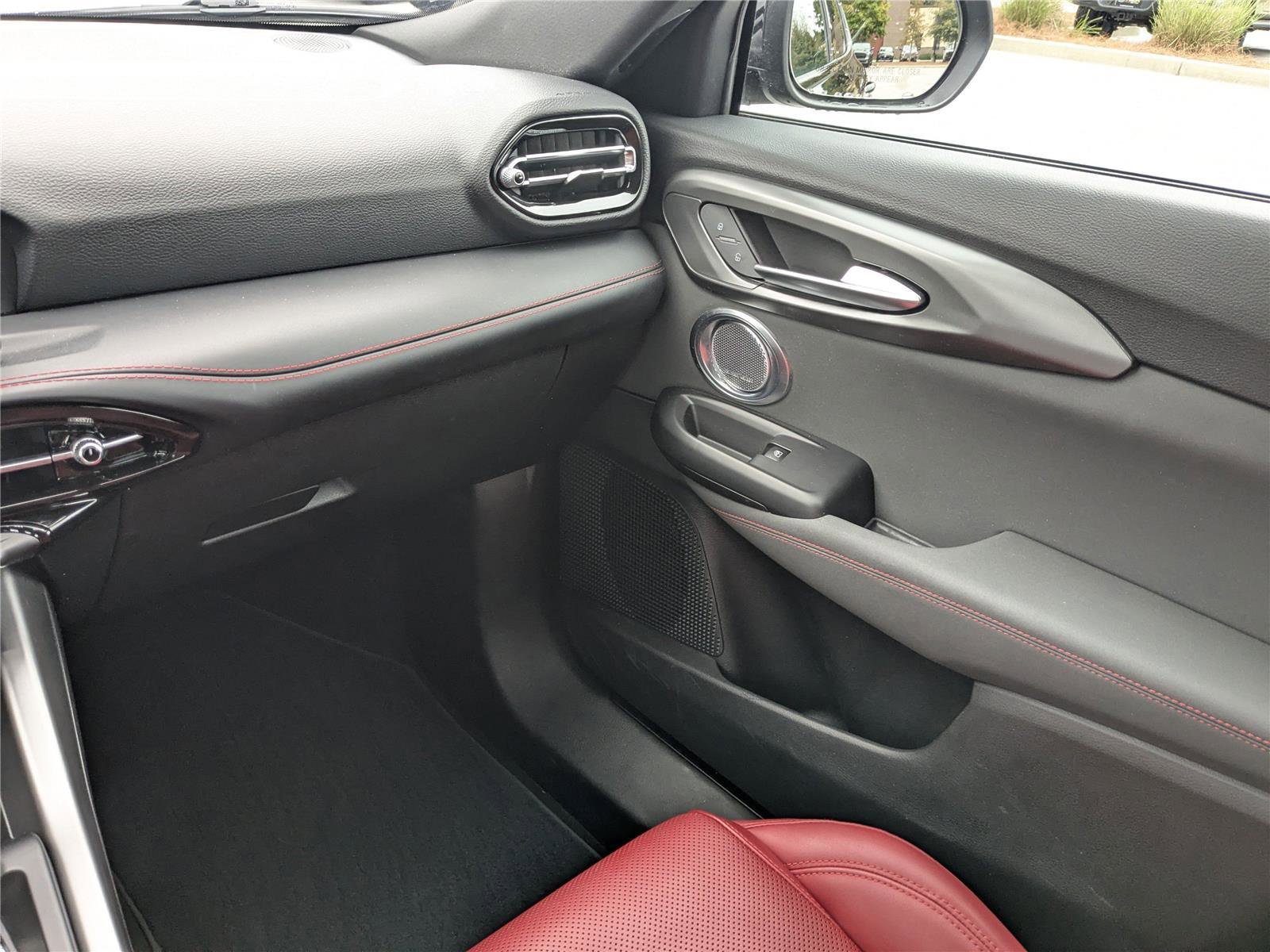 Used 2024 Dodge Hornet R/T Plus w/ Tech Pack Plus w/o Parking image 19