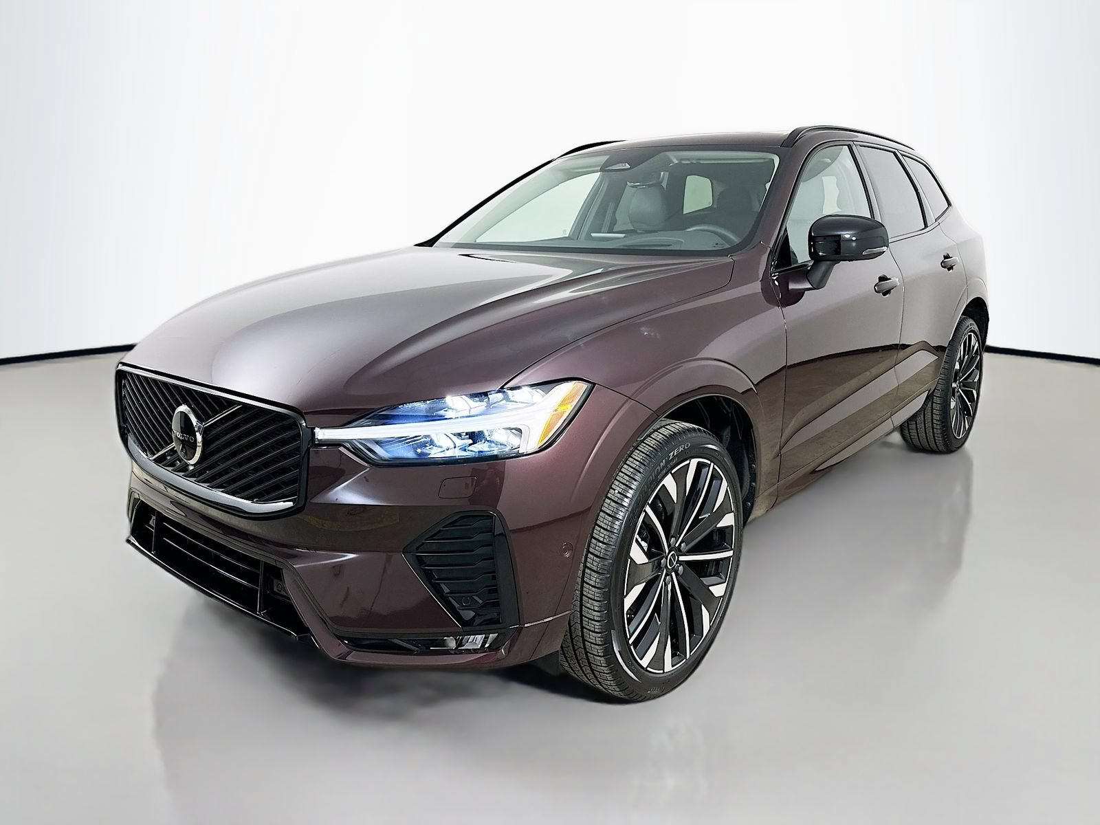 New 2026 Volvo XC60 B5 Ultra w/ Protection Package Premier